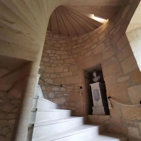Вилла Chateau De Clerans Сен-Леон-сюр-Везер