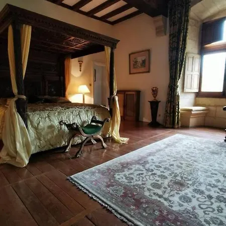 Chateau De Clerans * Сен-Леон-сюр-Везер