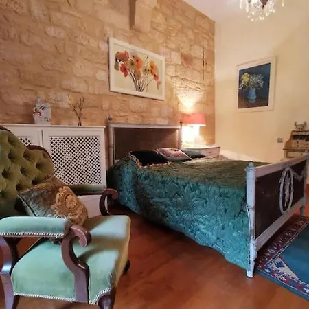 Вилла Chateau De Clerans Сен-Леон-сюр-Везер
